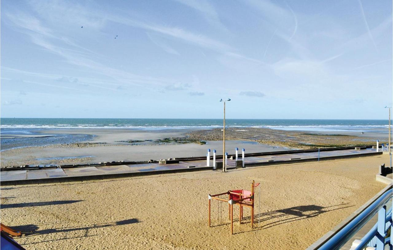 Gorgeous Apartment In Wimereux With Kitchen Exterior foto