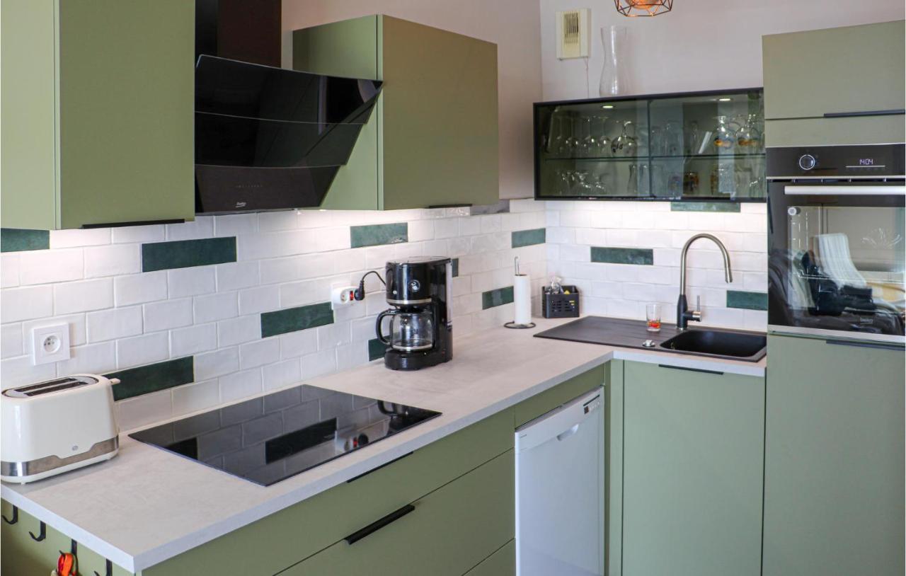 Gorgeous Apartment In Wimereux With Kitchen Exterior foto